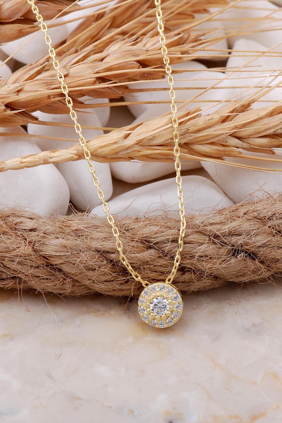 Elmas Montürlü 7 mm Altın Yaldızlı Gümüş Kolye 7706