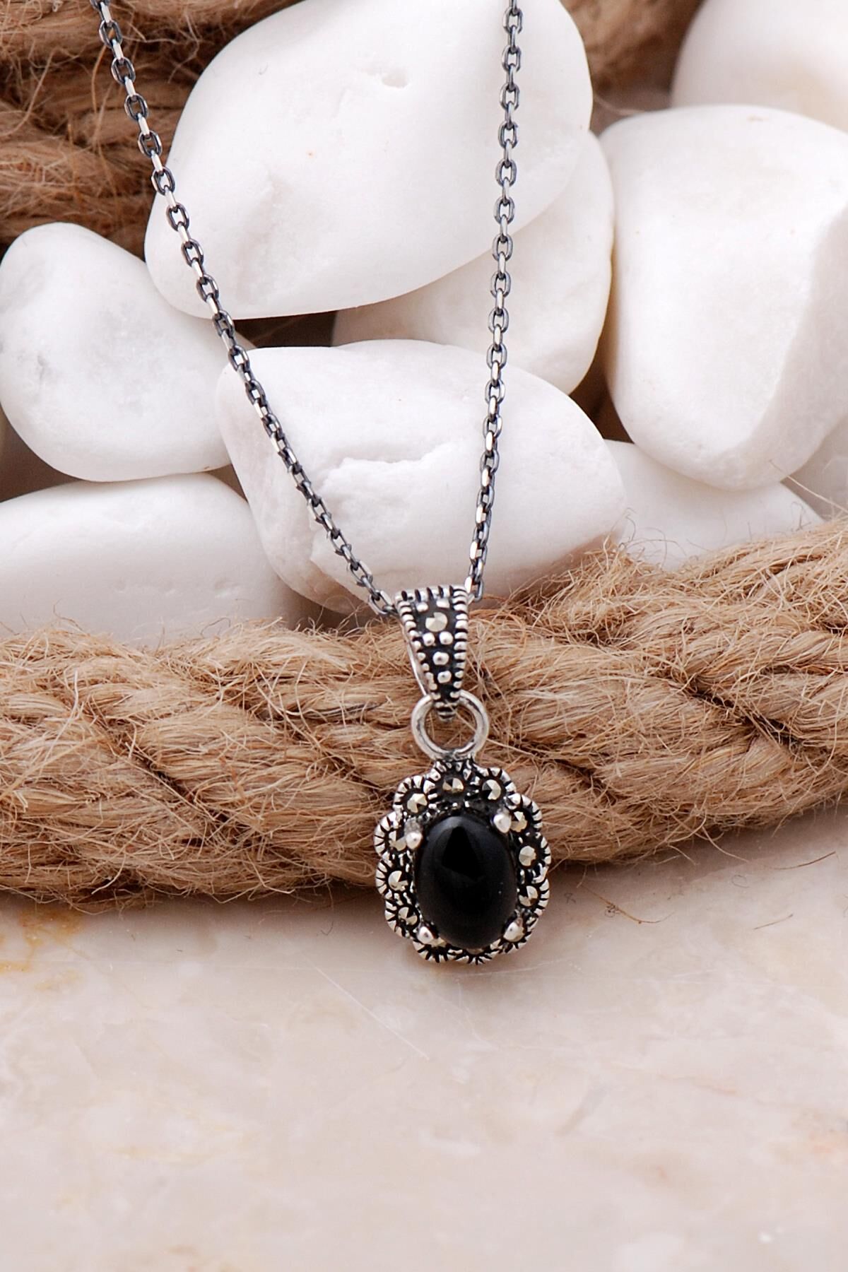 Oniks ve Markazit Taşlı Mini Gümüş Kolye 7552
