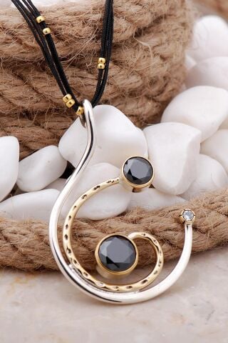 Oniks Taşlı Tasarım Gümüş Kolye 7560