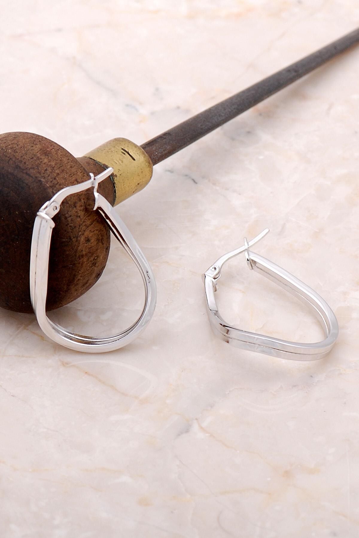 Gümüş Burgu 23 mm Damla Halka Küpe 4987