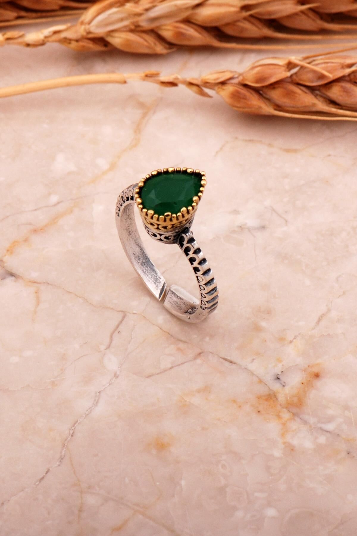 Zümrüt Taşlı Elişi Damla Tasarım Gümüş Yüzük 3759