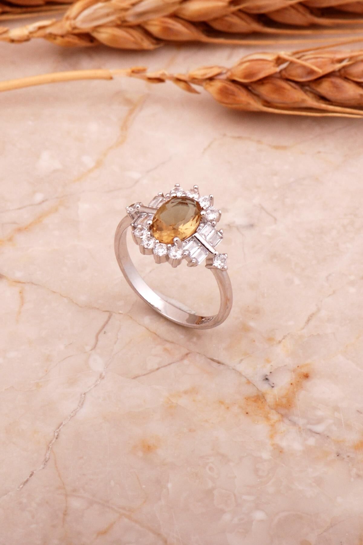 Renk Değiştiren Sultan Taşlı Rodyumlu Gümüş Yüzük 5764