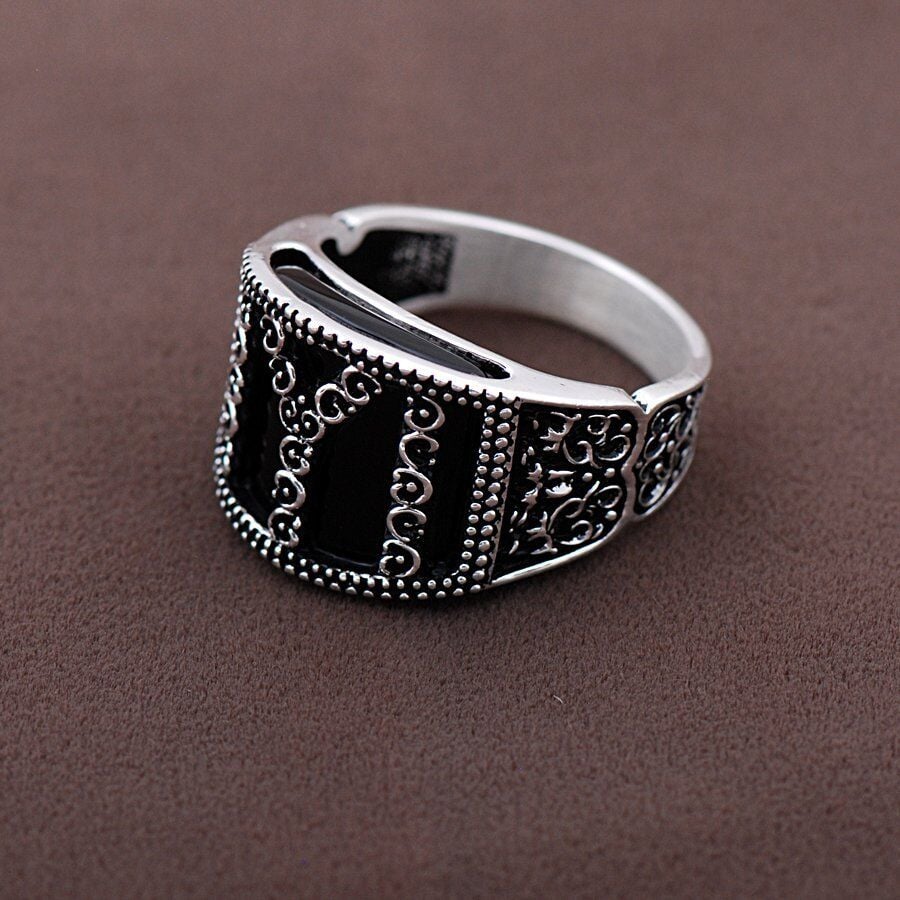Tasarım Onix Taşlı Gümüş Erkek Yüzük 1072