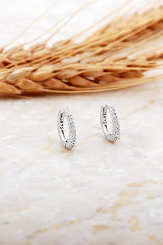 12 Mm Taşlı Rodyumlu Gümüş Halka Küpe 7136