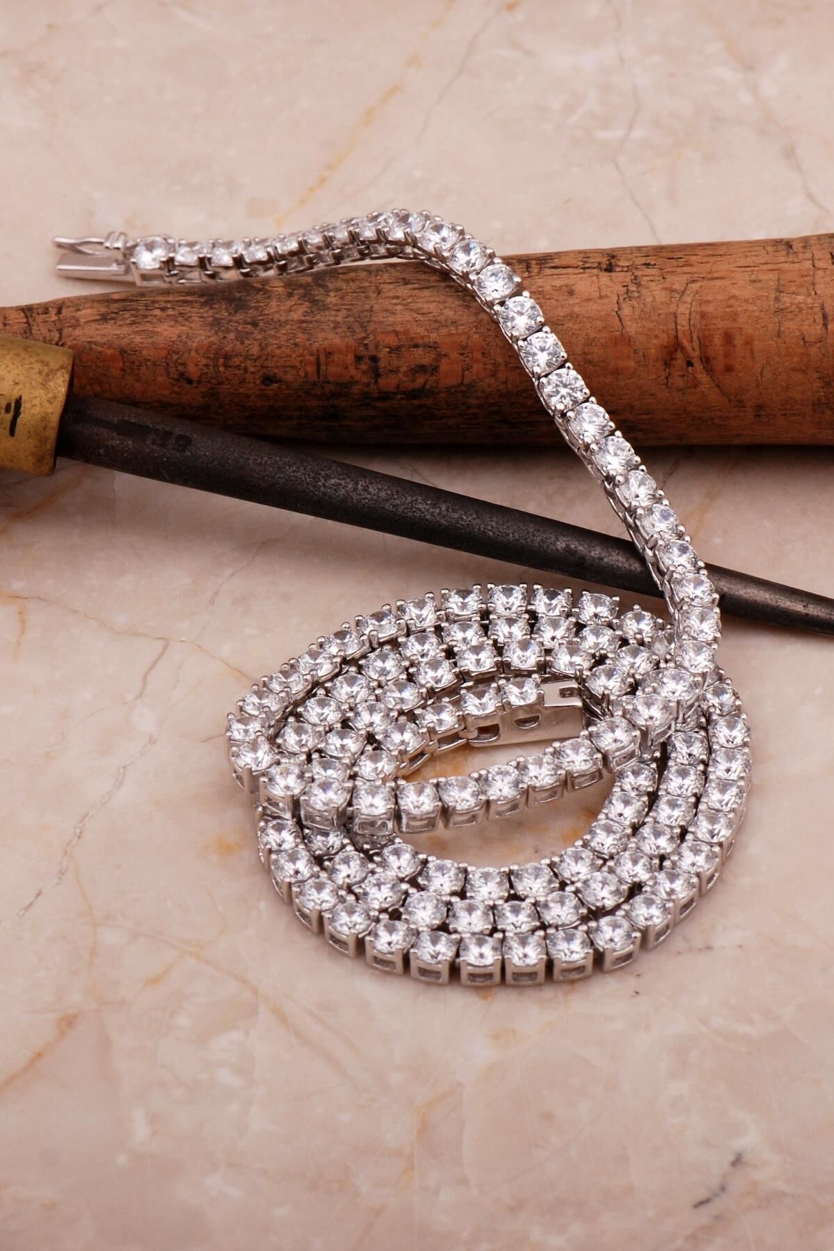 Su Yolu 4 Mm Pırlanta Montürlü Gümüş Kolye 7954