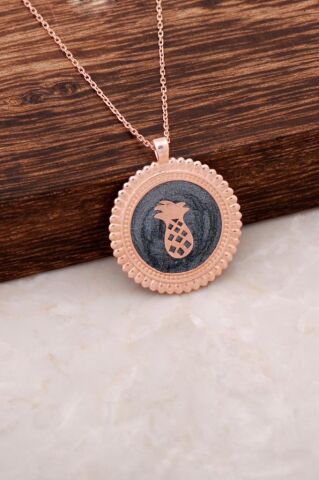 Ananas Mineli Plaka Rose Gümüş Kolye 2650