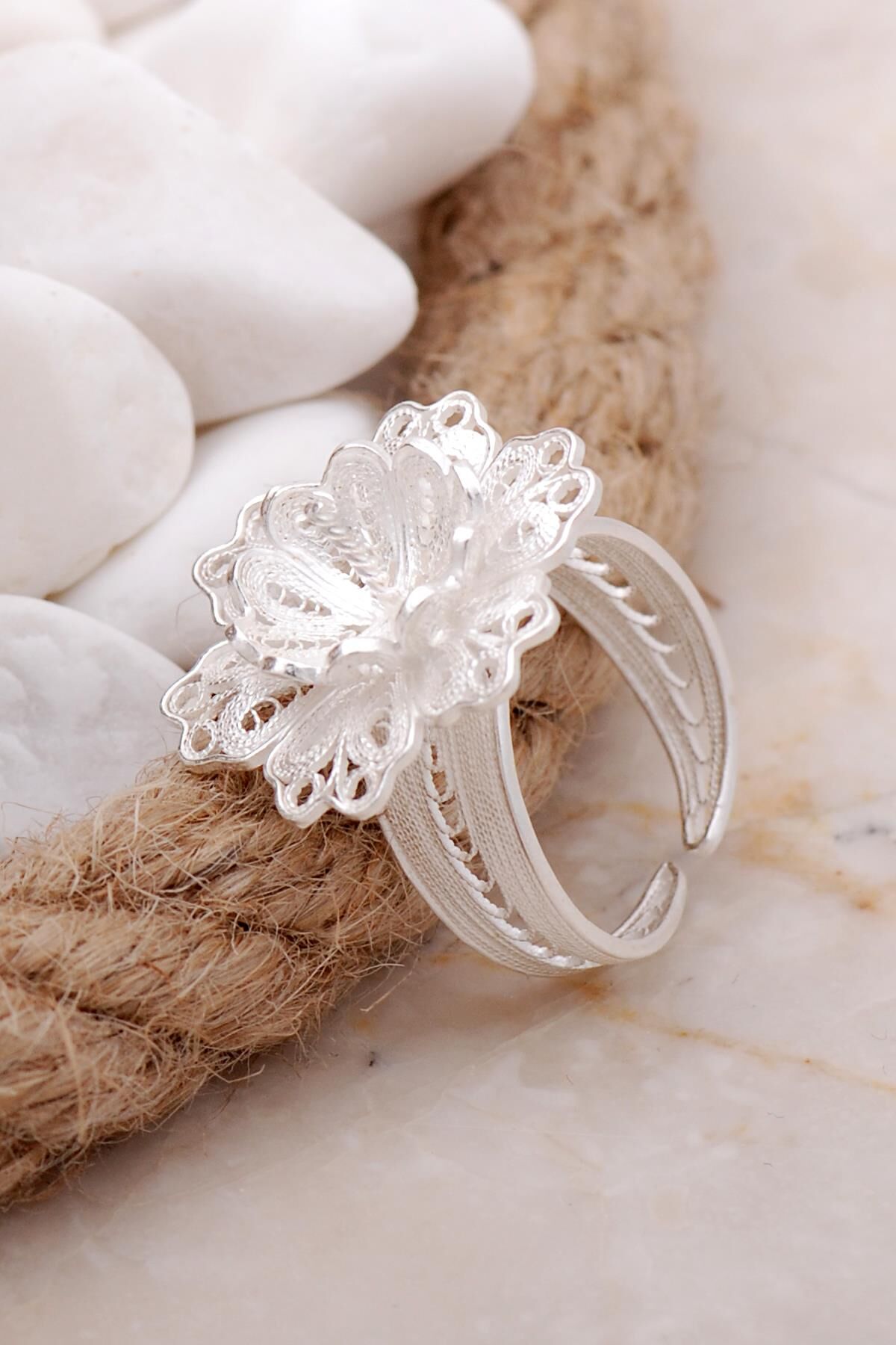 Çiçekli Telkari Elişi Gümüş Yüzük 3332