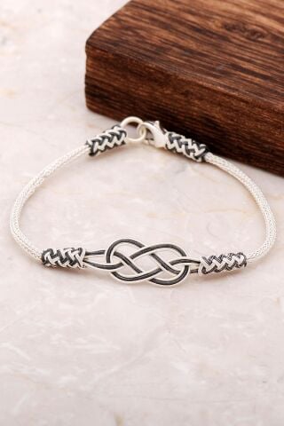 Kazaziye İşlemeli Sonsuzluk Gümüş Bileklik 3223