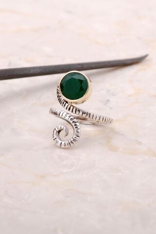 Kök Zümrüt Tasarım Elişi Gümüş Yüzük 3020