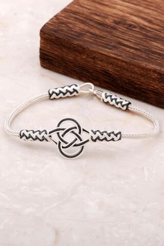 Kazaziye İşlemeli Şems Düğümü Gümüş Bileklik 3224