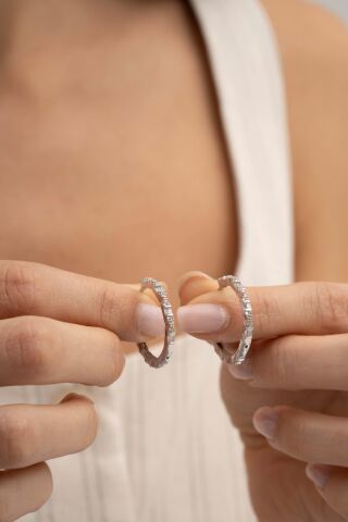 24 Mm Baget Taşlı Tasarım Rodyumlu Gümüş Halka Küpe 7159