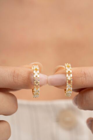 21 Mm Tasarım Baget Taşlı Altın Kaplama Gümüş Halka Küpe 7169