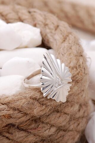 Taşlı Tasarım Gümüş Yüzük 3366