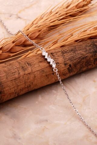 Baget Taşlı Rodyumlu Gümüş Bileklik 4571