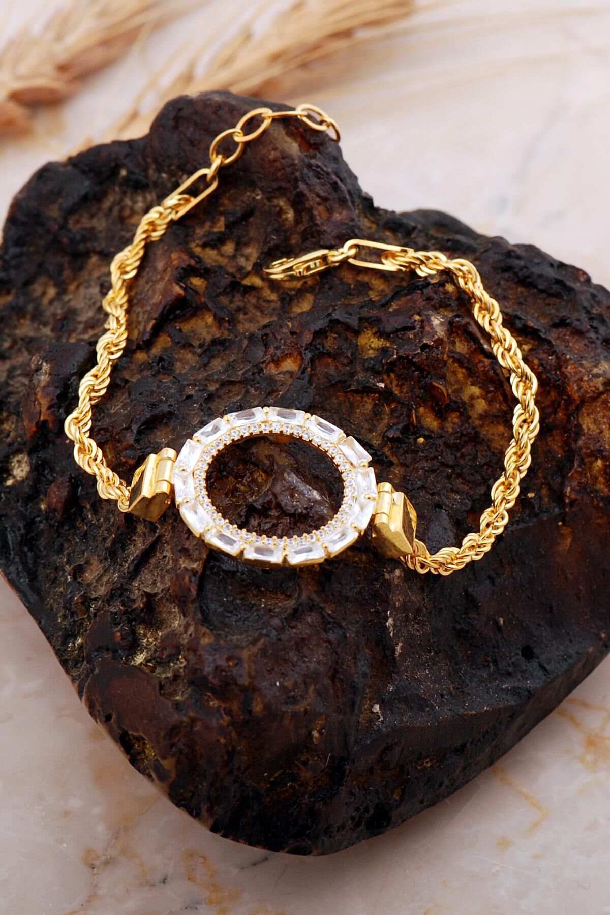 Çeyrek Çerçeveli Baget Taşlı Halat Zincir Altın Kaplama Gümüş Bileklik 4722