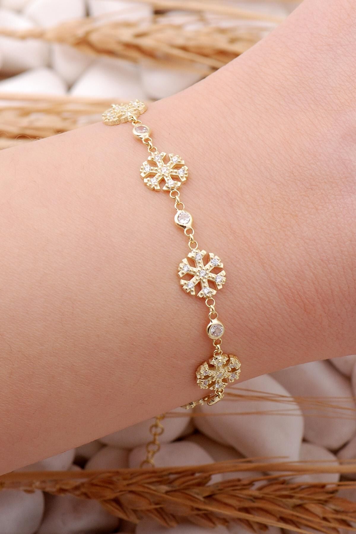 Kar Tanesi Altın Yaldızlı Gümüş Bileklik 3912