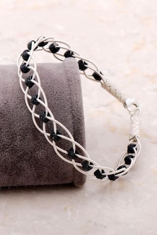 Kazaziye İşlemeli Örgü Gümüş Bileklik 3403