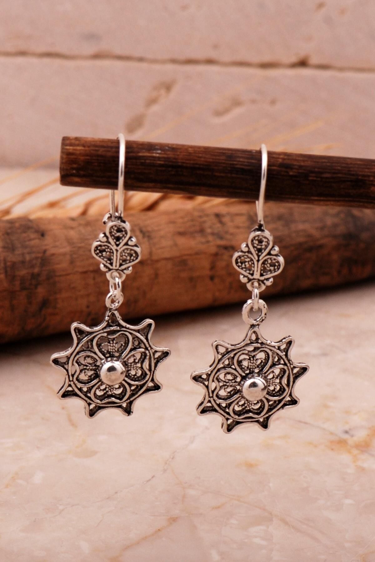 Telkari İşlemeli Tasarım Elişi Gümüş Küpe 6838