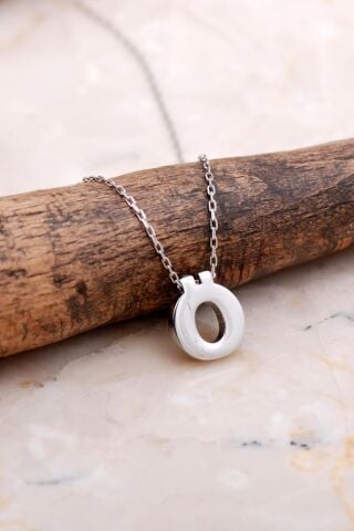 Ö Harfi Rodyumlu Gümüş Kolye 7889