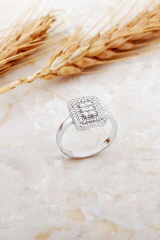 Taşlı Rodyumlu Gümüş Yüzük 5925