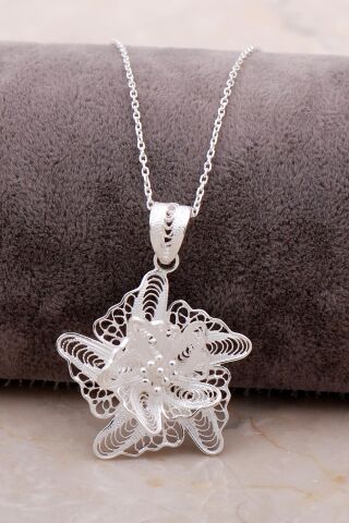 Telkari İşlemeli Gümüş Çiçekli Kolye 6872