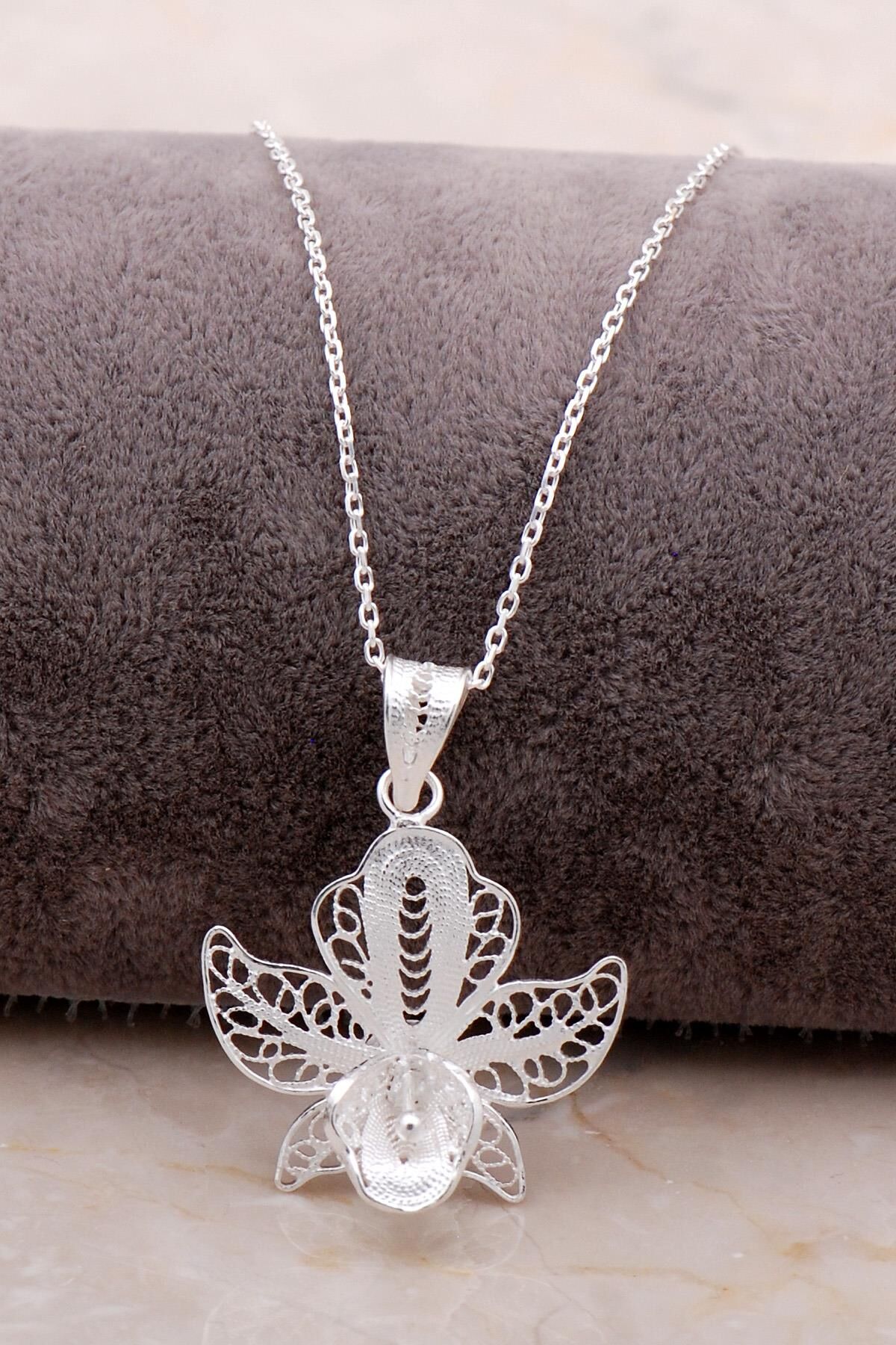 Telkari İşlemeli Gümüş Çiçekli Kolye 6873