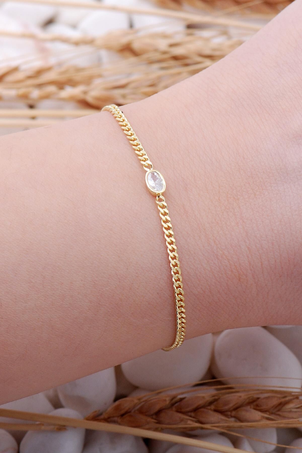 Gurmet Altın Yaldızlı Gümüş Taşlı Trend Bileklik 3930