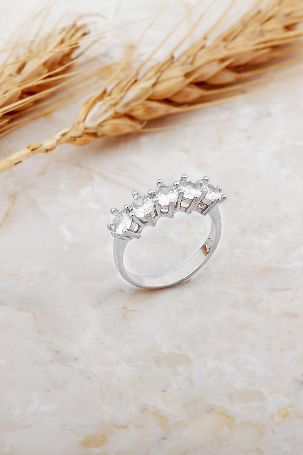 Beştaş Rodyumlu Gümüş Yüzük 5939