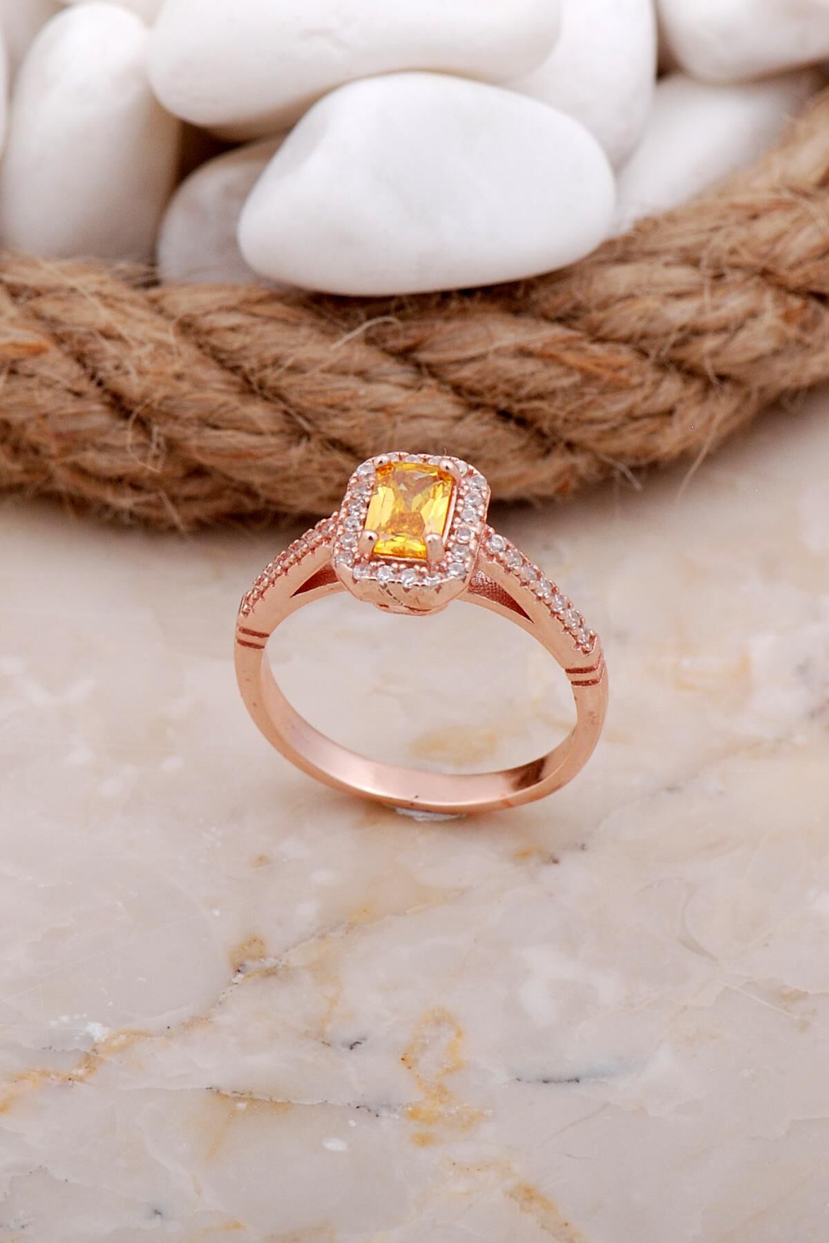 Topaz Taşlı Baget Rose Gümüş Yüzük 3539