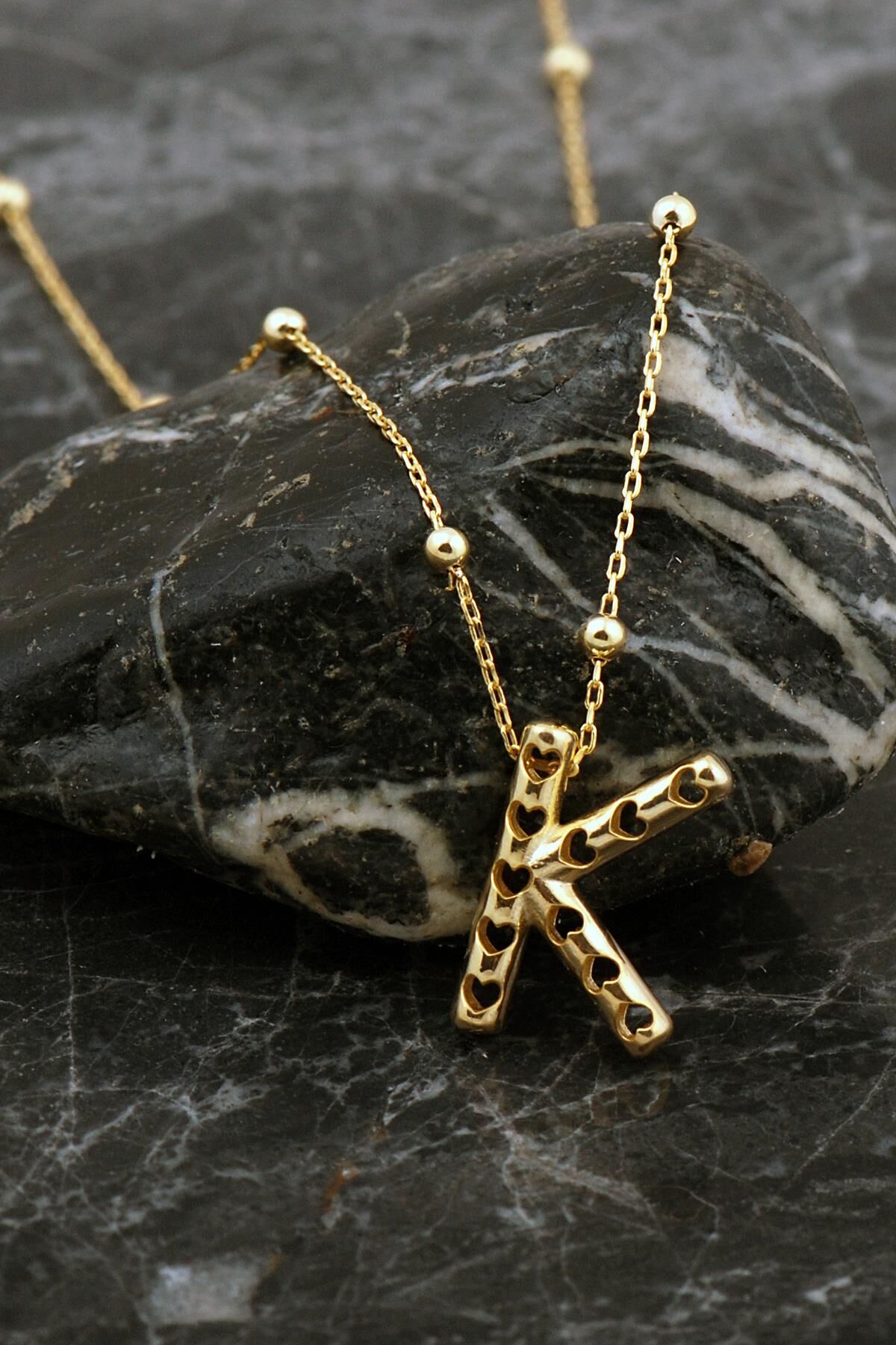 Kalpli Altın Kaplama K Harf Gümüş Balon Kolye 8047