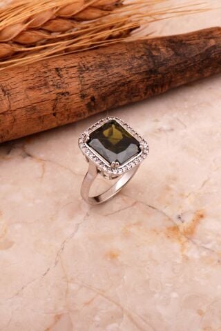 Peridot Taşlı Baget Rodyumlu Gümüş Yüzük 5771