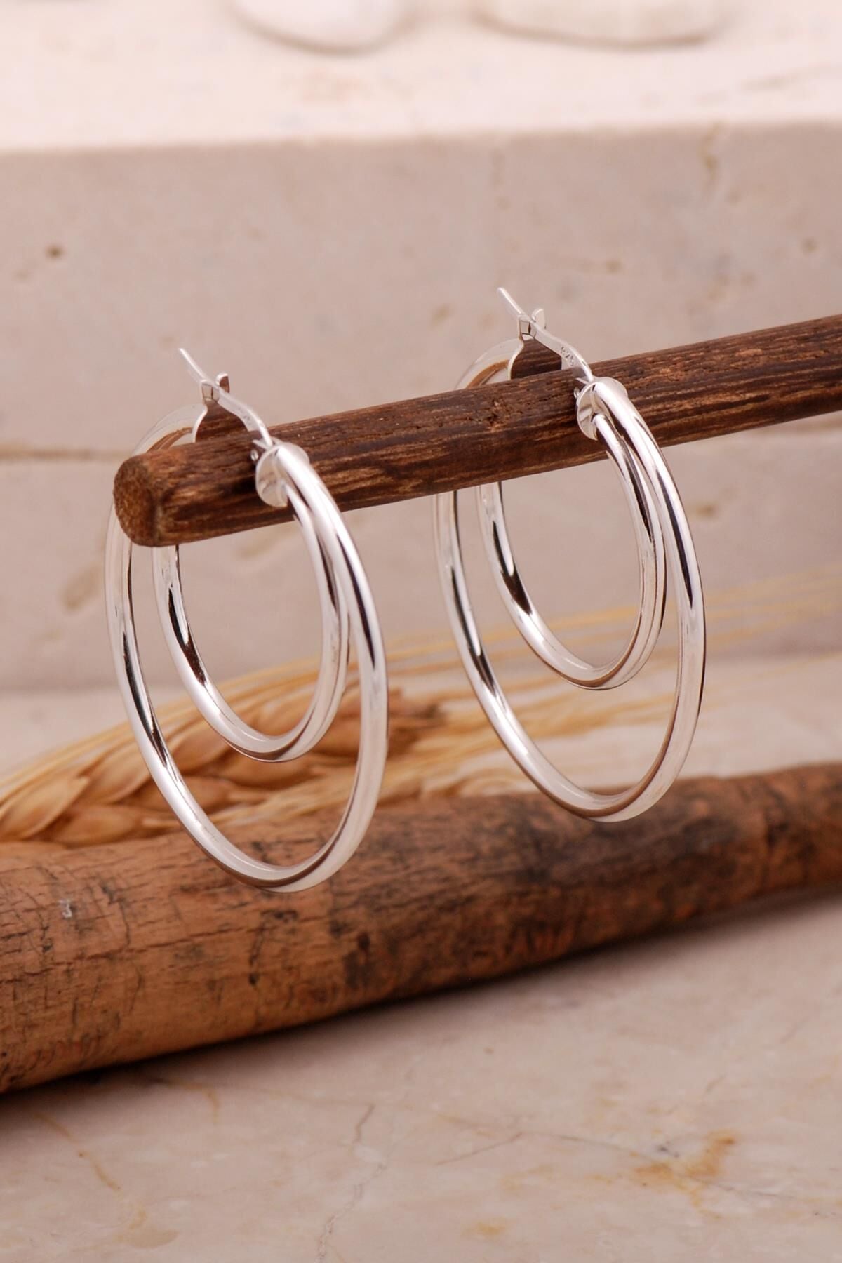 Rodyumlu Gümüş Şarnel Büyük Boy Küpe 6875