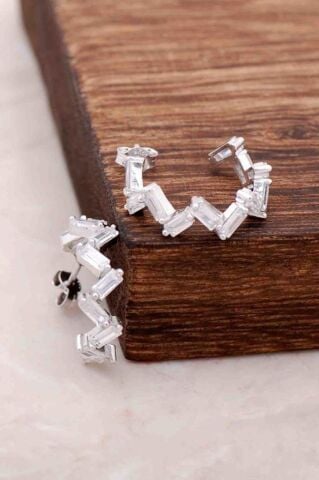 Baget Taşlı Zigzag Tasarım Gümüş Küpe 4072