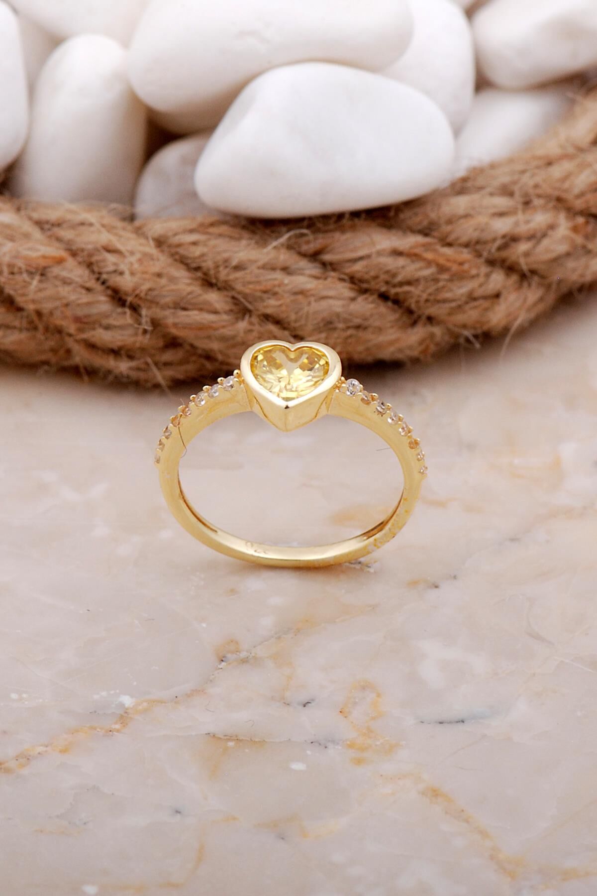 Kalp Topaz Taşlı Altın Yaldızlı Gümüş Yüzük 3566