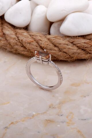 Renk Değiştiren Sultan Taşlı Rodyumlu Gümüş Yüzük 3569