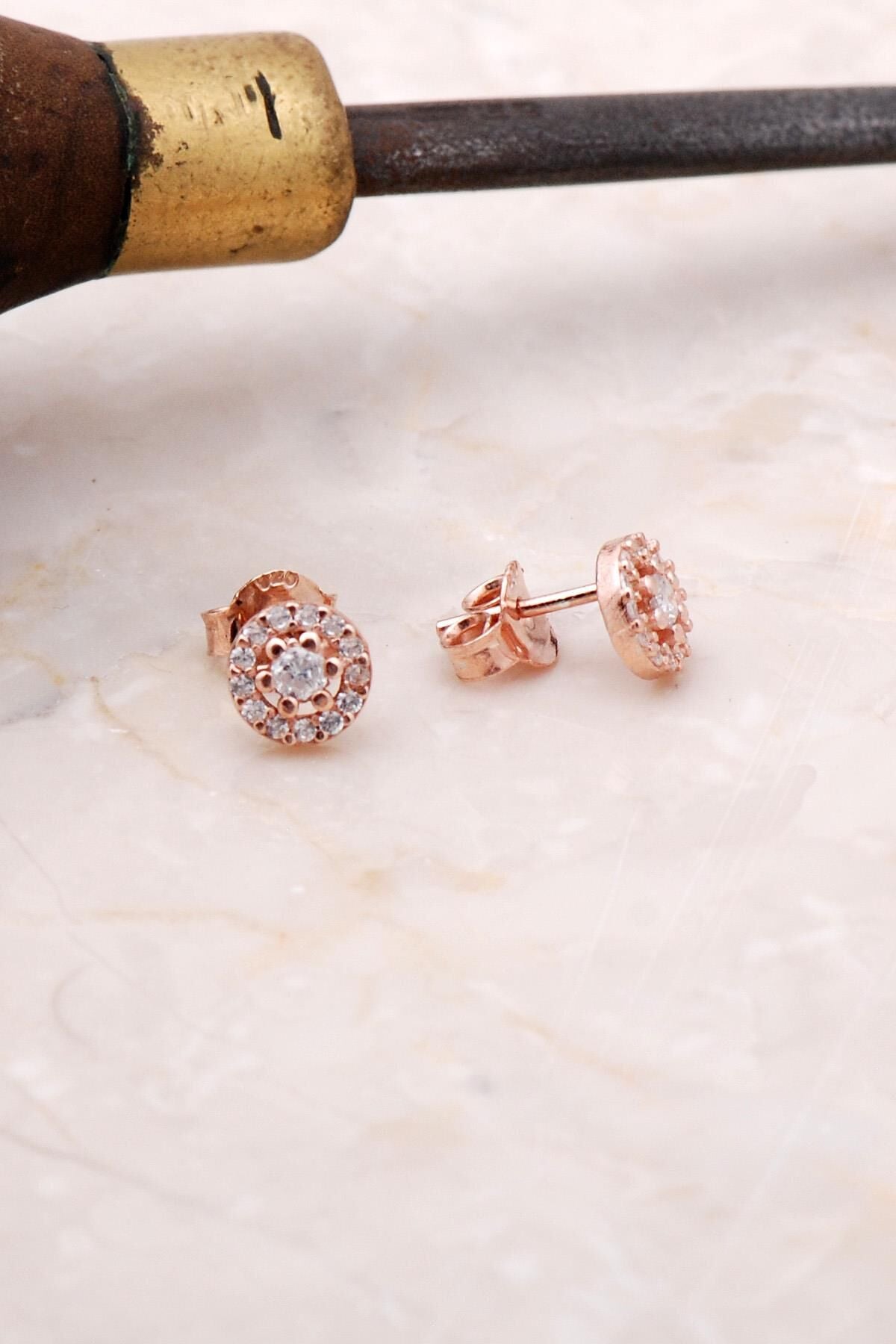 Rose Gümüş Montür Tek Taş Küpe 5013