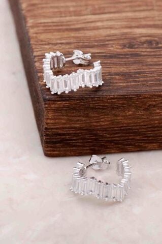 Baget Taşlı Tasarım Gümüş Halka Küpe 4085