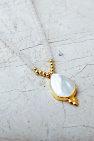 Sedef Taşlı Damla Altın Yaldızlı 925 Ayar Gümüş Kuvars Dizgi Kolye 8120