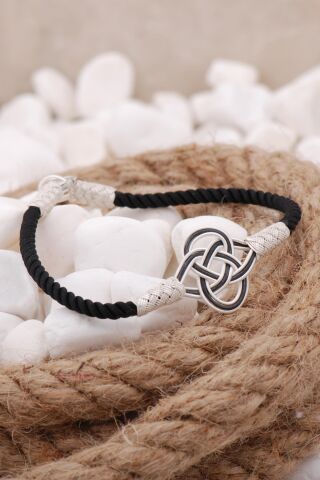 Kazaziye İşlemeli Şems Düğümü Siyah İpli Gümüş Bileklik 3830