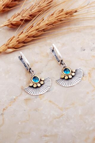 Akuamarin Taşlı Yelpaze Çekiç Dövme Tasarım Elişi Gümüş Küpe 7196