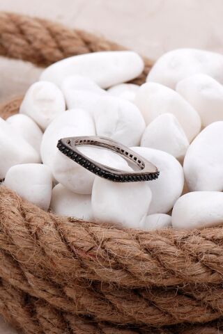 Tamtur Kare Siyah Taşlı Rodyumlu Gümüş Yüzük 960