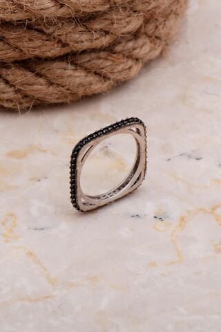 Tamtur Kare Siyah Taşlı Rodyumlu Gümüş Yüzük 960