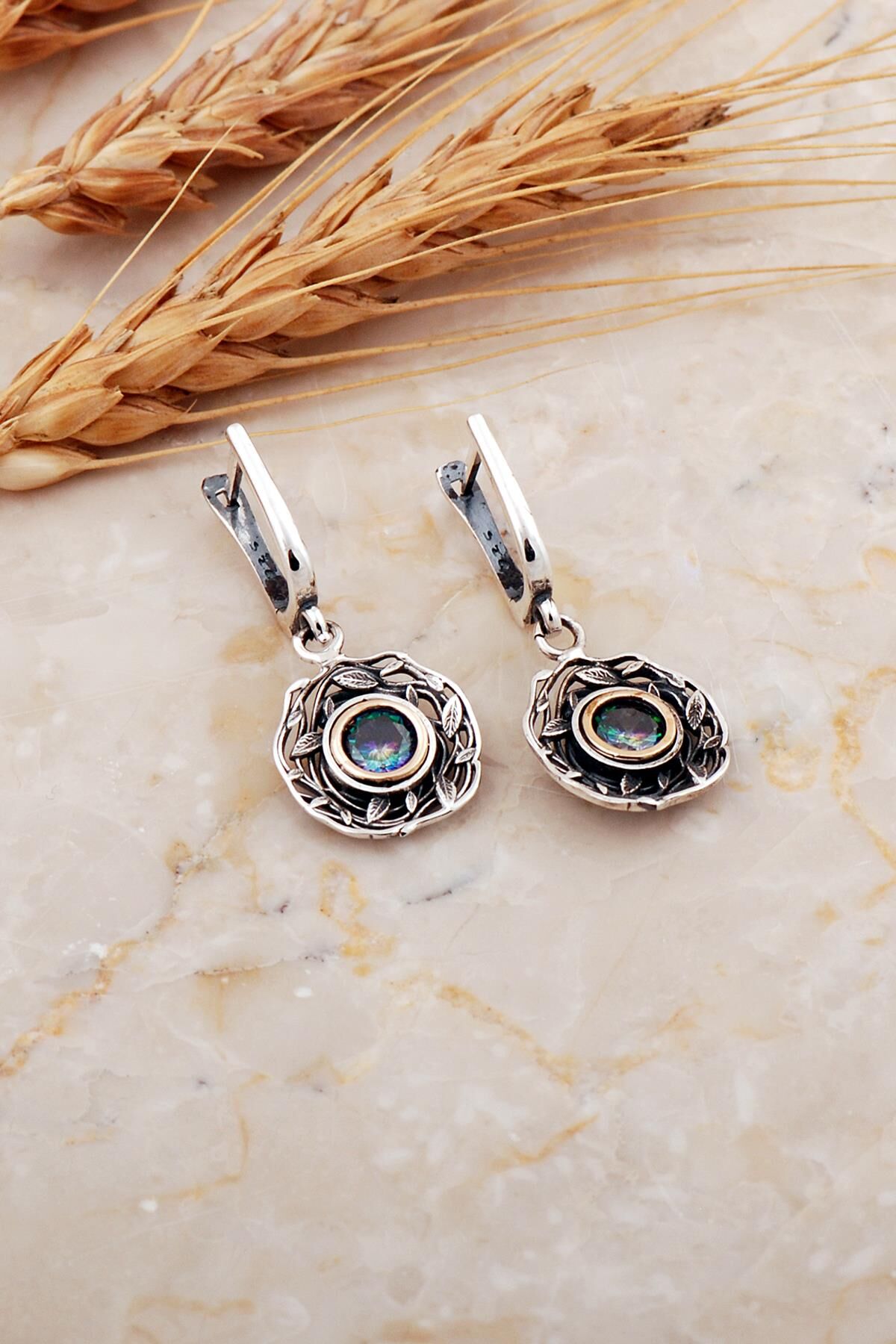 Mistik Topaz Taşlı Sarmaşık Tasarım Elişi Gümüş Küpe 7205