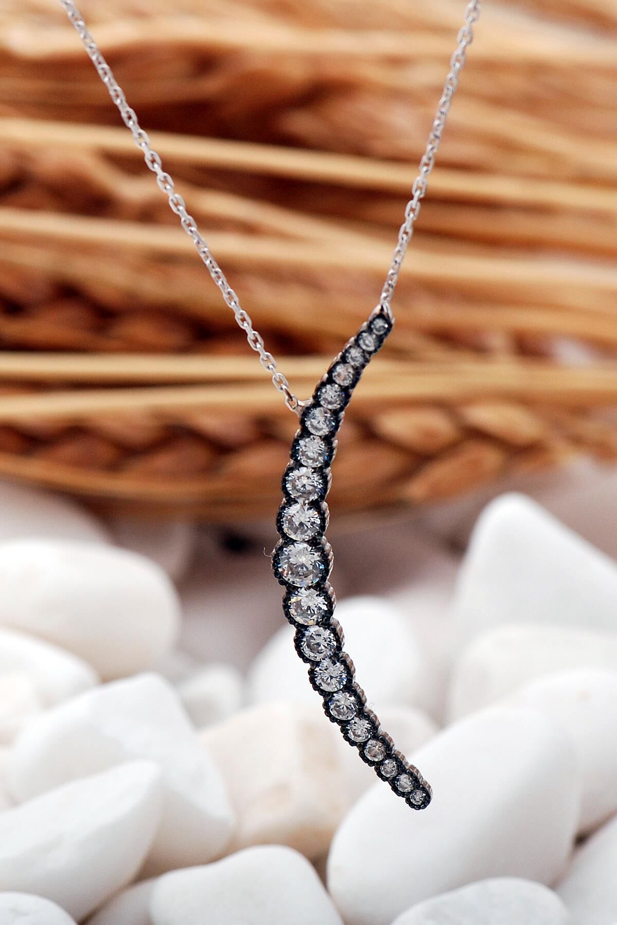 Su Yolu Rodyumlu Gümüş Kolye 7371