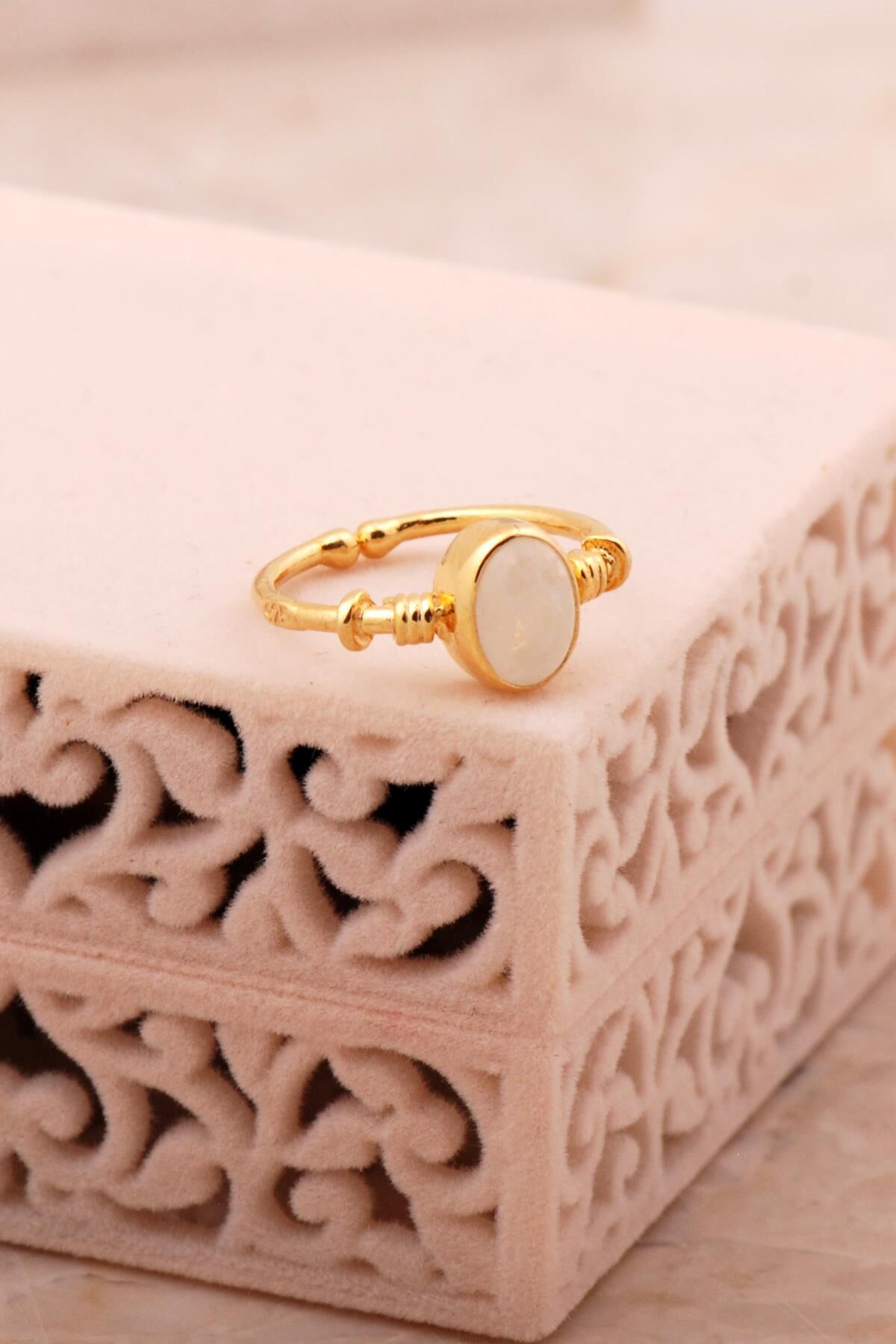 Ay Taşlı Altın Yaldızlı Gümüş Yüzük 5800