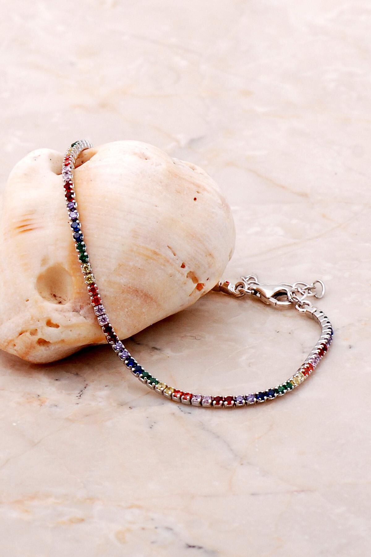 Su Yolu Mix Taşlı Gümüş Bileklik 3712