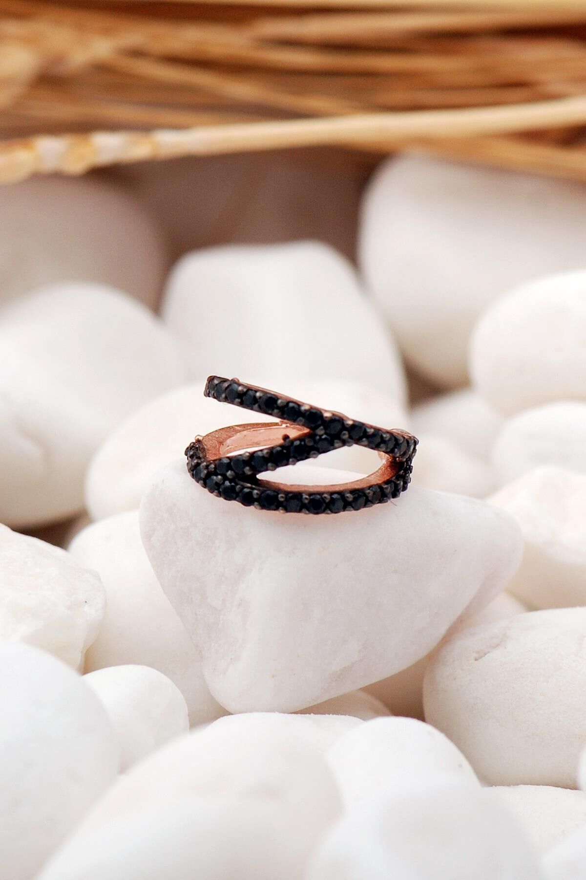 Tasarım Rose Gümüş Kıkırdak Küpe 5555