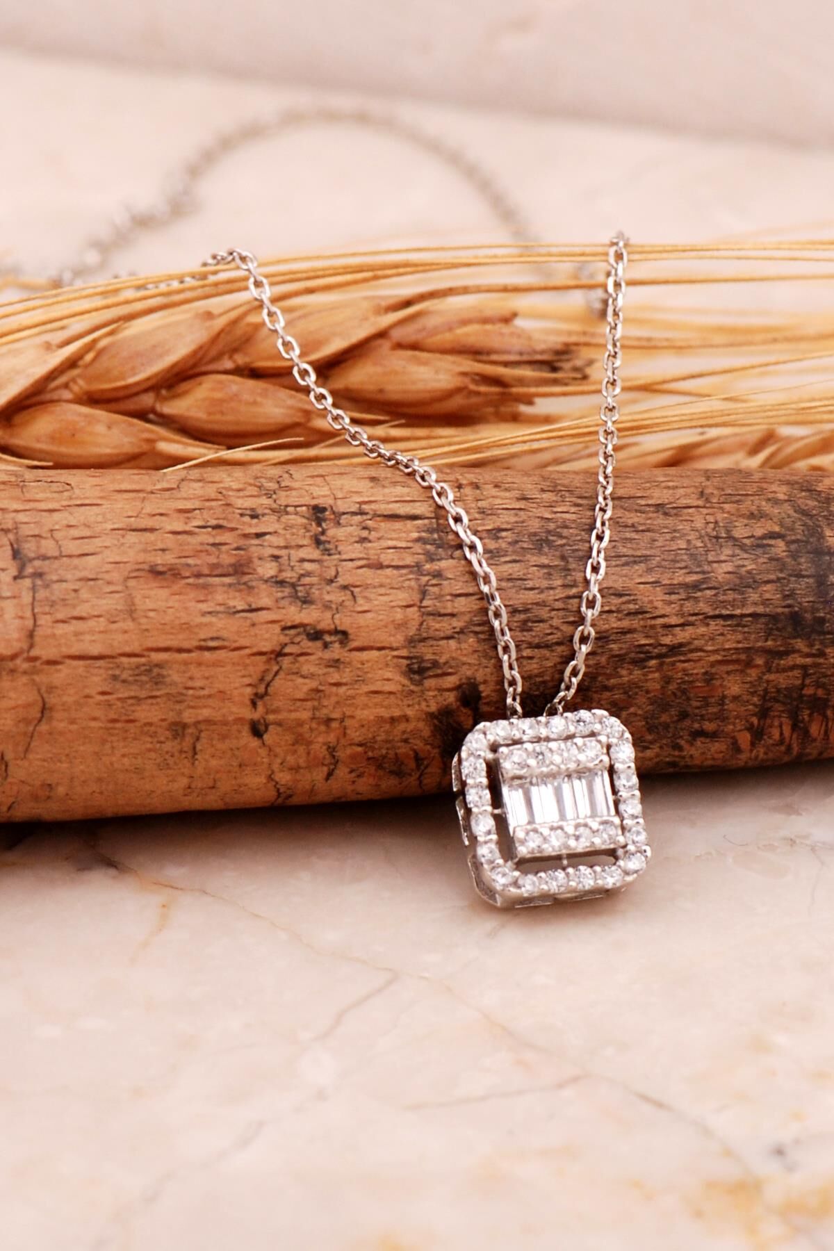 Baget Rodyumlu Gümüş Kolye 7724