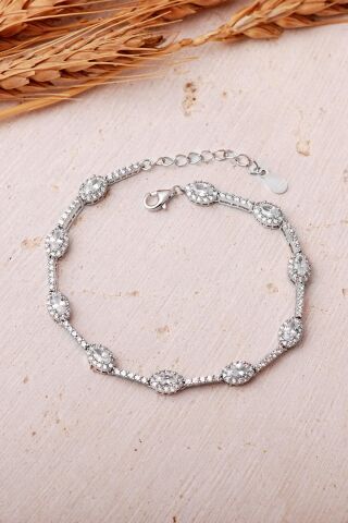 Oval Taşlı Rodyumlu Işıltılı 925 Ayar Gümüş Bileklik 4905