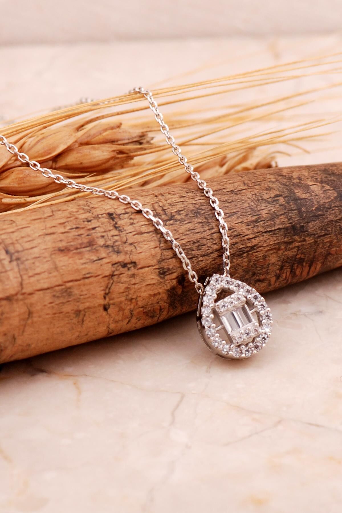 Baget Damla Rodyumlu Gümüş Kolye 7727